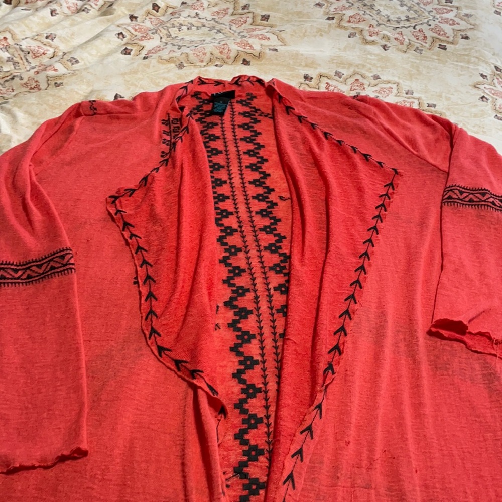 Coral lightweight cardigan with black design